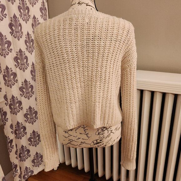 Aeropostale Oatmeal Wool Blend Crochet Cable Knit Cropped Sweater Sz S - Picture 2 of 8